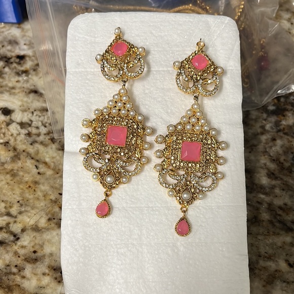 Beautiful Choker Set,Brand New without tags - Picture 3 of 3